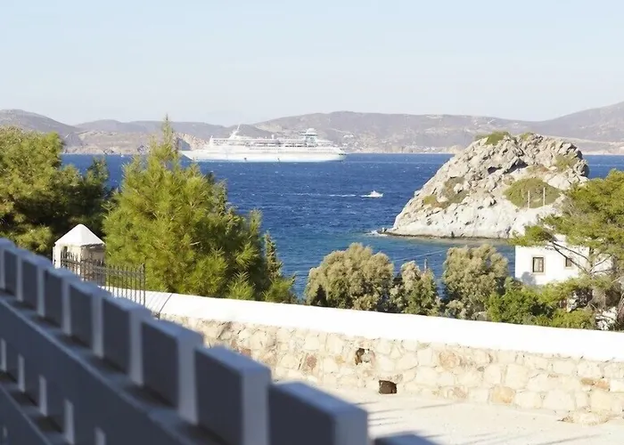 9 Muses Exclusive Lägenhetshotell Grikos Bay (Patmos)