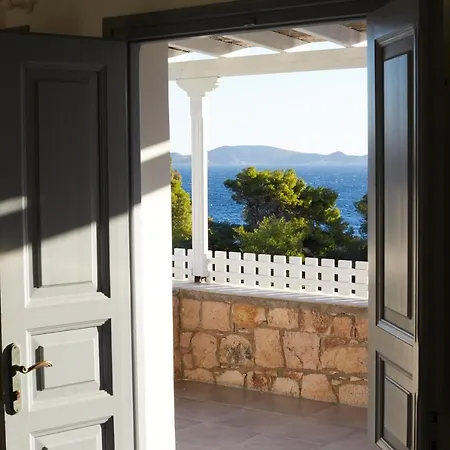 9 Muses Exclusive Aparthotel