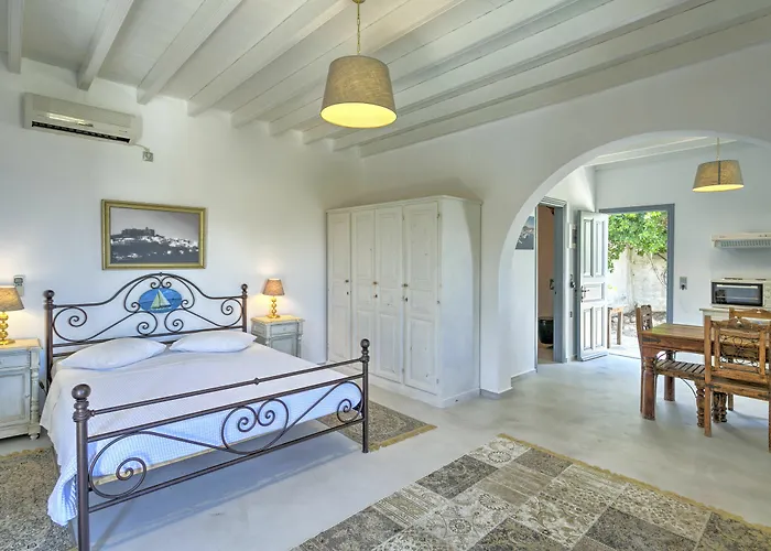 아파트호텔 9 Muses Exclusive Grikos Bay (Patmos)